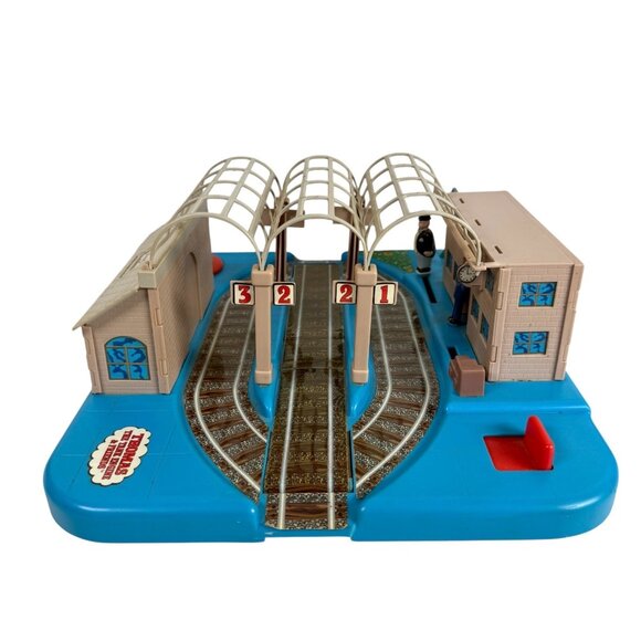 Thomas The Tank Engine & Friends Shining Time Station Knapford Station 8892 - Picture 7 of 16